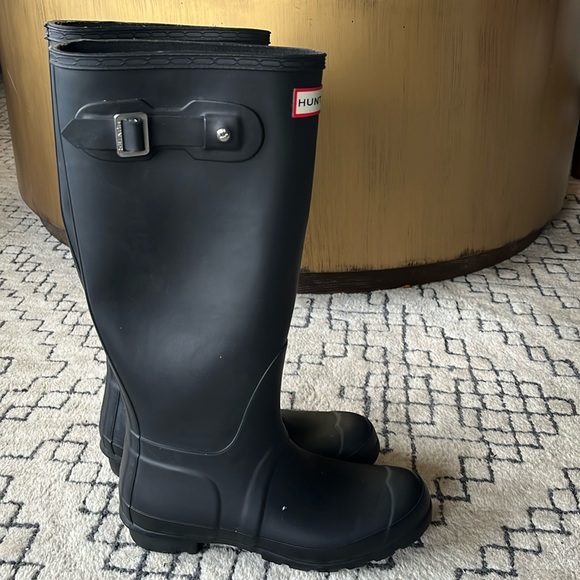 Hunter Original women’s Tall Rain Boot - Picture 2 of 10